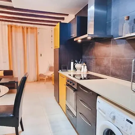 Apartment Pretty Next To Ramblas Barcelona